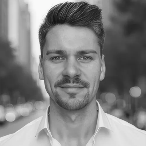 CE-Baufinanz GmbH: Tobias Enke